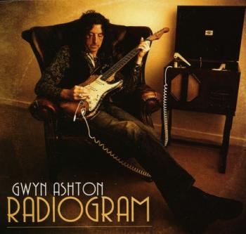 Gwyn Ashton - Radiogram