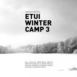 VA - Etui Winter Camp 3